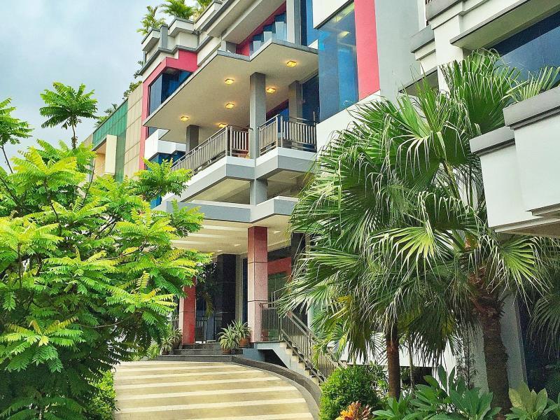 Sahati Hotel Jakarta Exterior photo